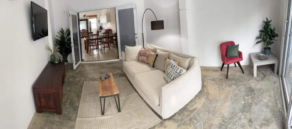 Villa Susanna 3 Bedroom 2 Bathroom House Sleeps 6Plus Вилемстад Екстериор снимка